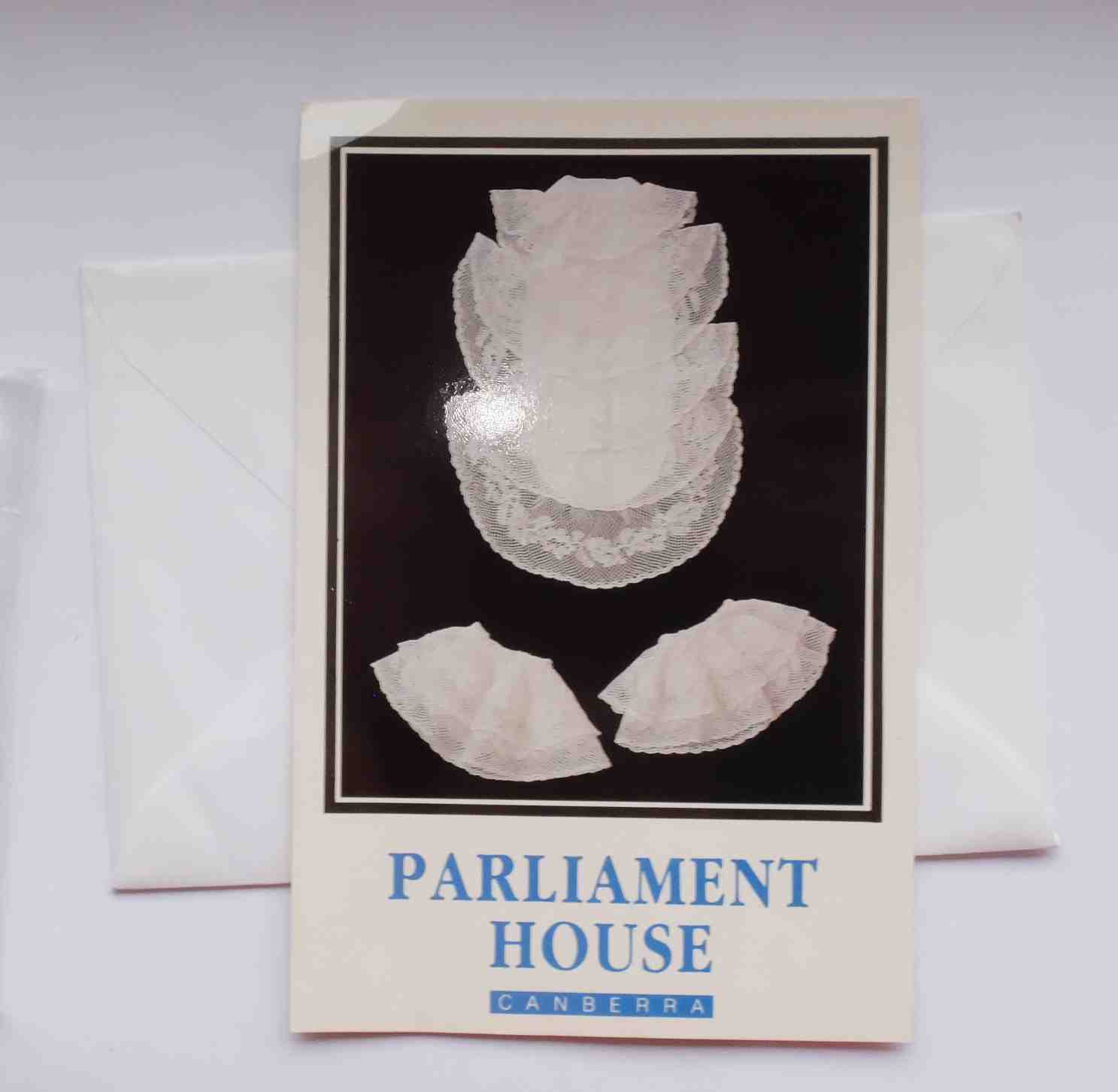Postkarte mit Umschlag - Parliament House Canberra