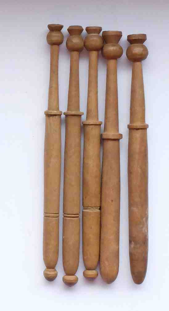 Set 5 alte Klppel aus Spanien ca 13 cm lang