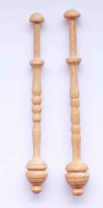 Paar Dnische Klppel mit Ring ca 9,2 cm lang helles Holz