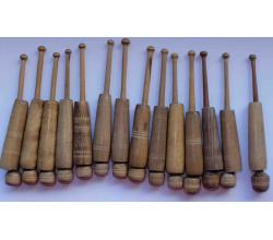 Set 14 ltere Hlsenklppel ca. 11,5 cm lang