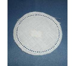 Linen with crochet border 6 cm white