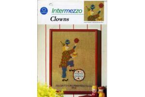 Clowns Coats Intermezzo